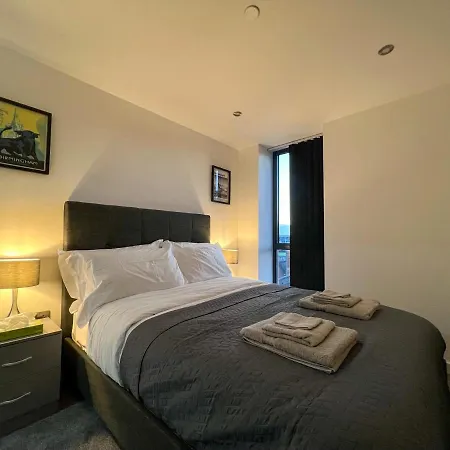 Elmardi Residence -Central 2-Bed Apartment, 10-Min Walk To City Centre-3
