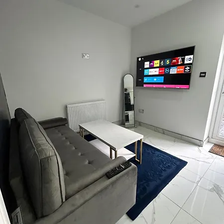 Peaceful Studio - Near Nec, Bhx Airport.-3