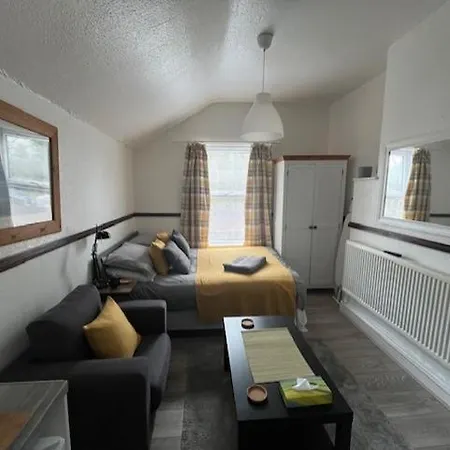 Reservoir Lodge-2