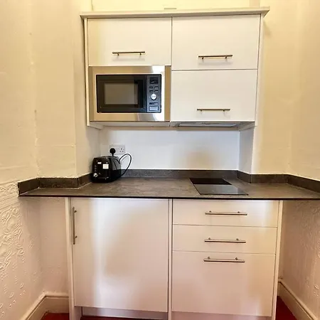 Modern Haven In Dudley With Free Parking!-3