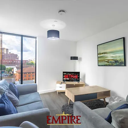 Luxury 2 Bedroom Apartment, On Broad Street!-3