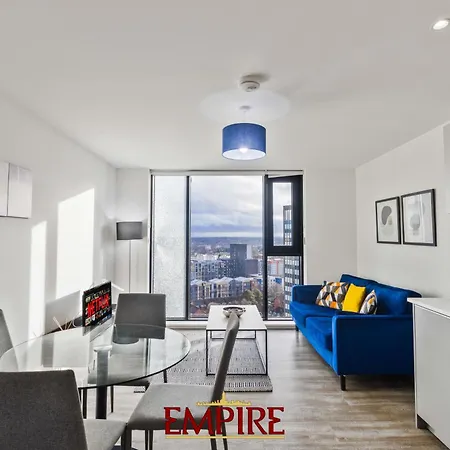 Lovely One Bedroom Apartment Broad Street!-3