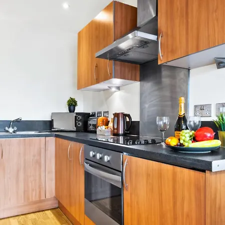 Chinatown - One Bed - Balcony - Secure Parking - Fast Wifi - Birmingham City Centre - 49A-3