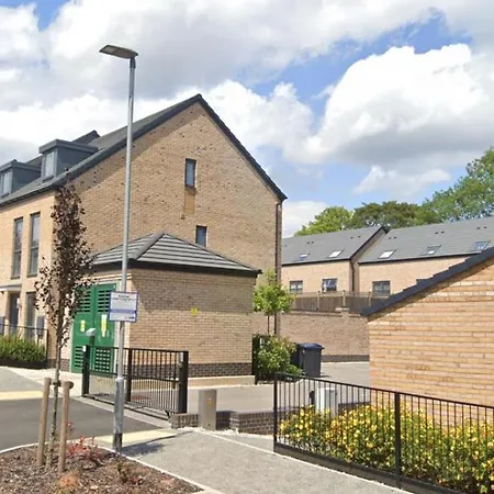 Birmingham City 2 Bedroom Apartment-3