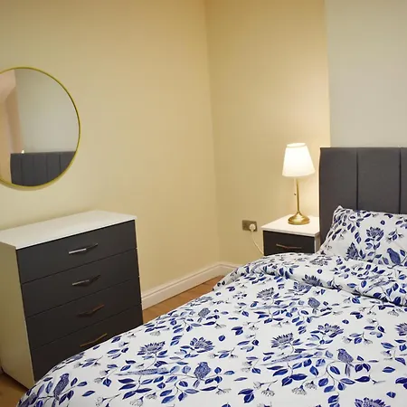 Birmingham City Centre Room In Edgbaston Near Stadium, Free Parking-2