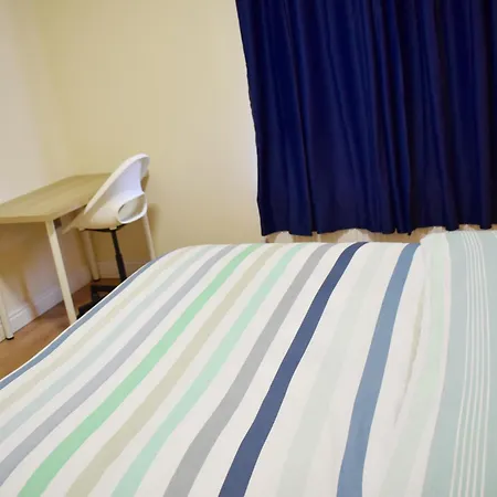 Birmingham City Centre Room In Edgbaston Near Stadium, Free Parking-3