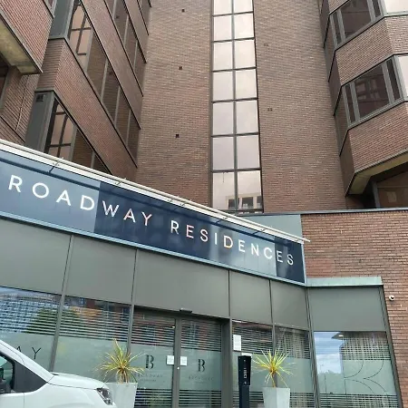 Birmingham City Centre Apartment - Broad Street-3
