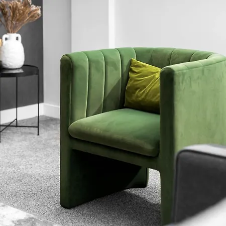 Stylish Apartment - Secure Parking - Gated Development - Near Jq & Birmingham City Centre 6Sh-2