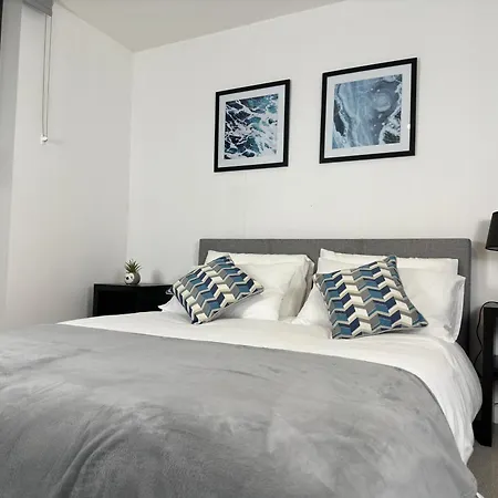 Cozy City Centre Apartment With Free Gym And Free Coffee-2