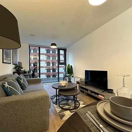 Cozy City Centre Apartment With Free Gym And Free Coffee-3