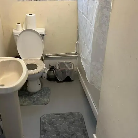 City Stay-Room To Rent In Town-2