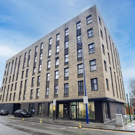 Birmingham City Centre Apartment - Modern - 2 Bedroom-2