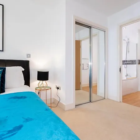 2 Bedroom Apartment - City Centre - Secure Parking - Wifi - Netflix - 81Um-3