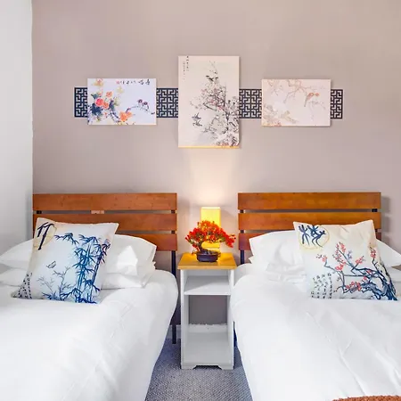 Chinese Suite With Free Parking, Games, Netflix- Coffee Machine 家庭-2