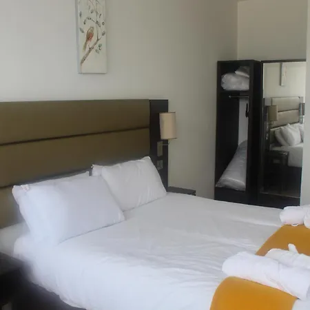 Flat 414 One Bedroom Apartment-3