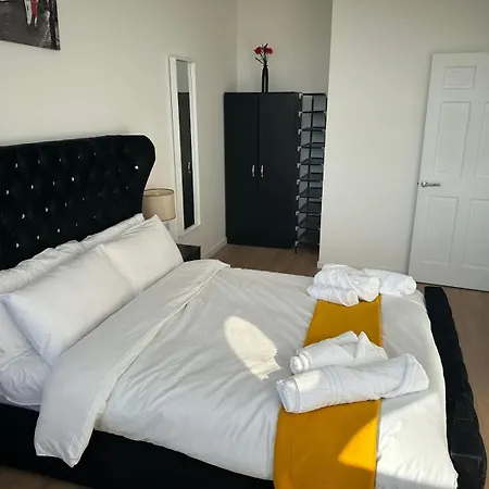 Flat 304 One Bedroom Apartment-2