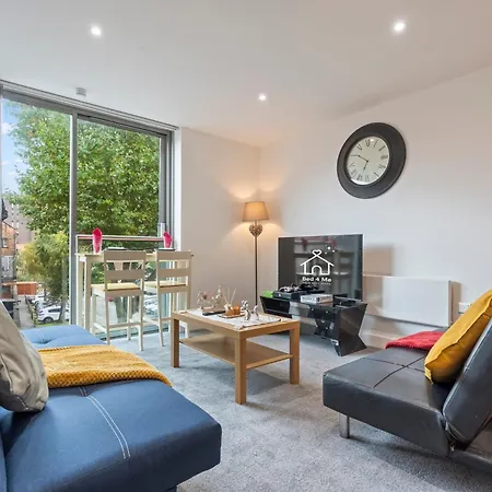 Heart Of City Centre Luxury Apartment With Secure Underground Parking-2