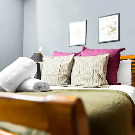 2Bed Arcadian Apartment - Balcony - Secure Parking 48Arc-3