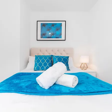 Spacious 2 Bedroom Apartment - Parking - Netflix - Wifi - 6Cw-3