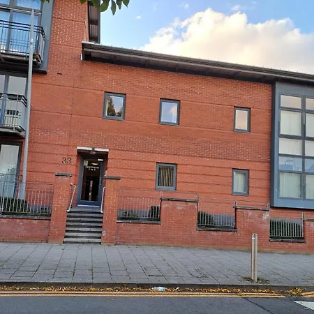 Parkcentral Birmingham City Centre - Near Chinatown - Private Gated Free Parking-3