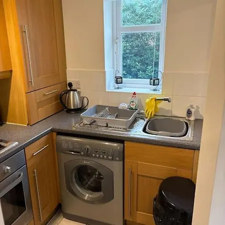 Stylish 1 Bed Apartment, Kings Heath, Birmingham-3