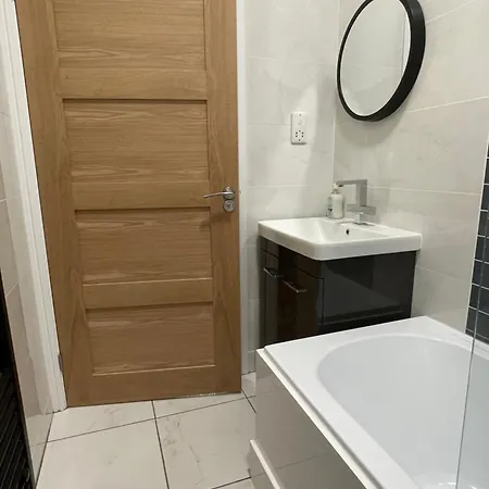 Flat 1, 297 Gillott Road, B16 0Rt-3