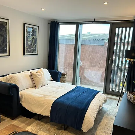 2 Bed 2 Bath In Digbeth-2