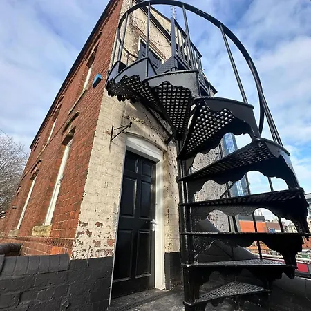 Cozy Flat By Birmingham Canals & City Centre-2