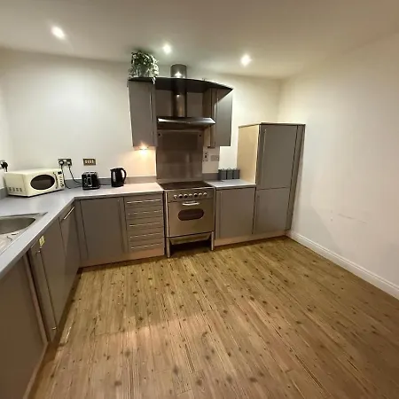 Stylish 2 Bedroom City Escape-3