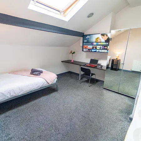 24 Dale Road Studios-2
