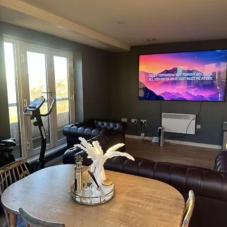 Mass House Pent House-2