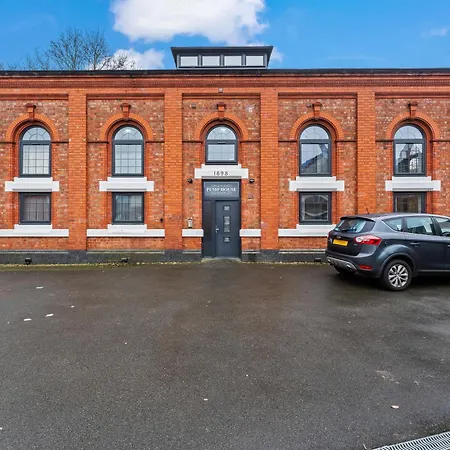 Bloom Court -Sleeps 6-Free Parking With Workspace & High-Speed Wifi-3