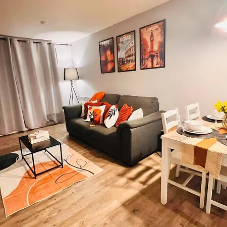 2Br City Centre Skyline Apt - Free Secure Parking-2