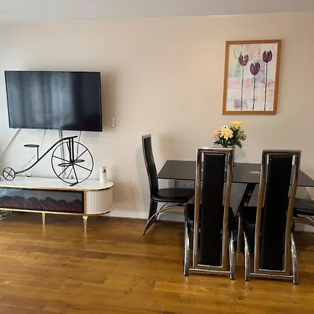 Luxury Apartment 1-3