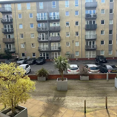 Luxury Apartment 1-2