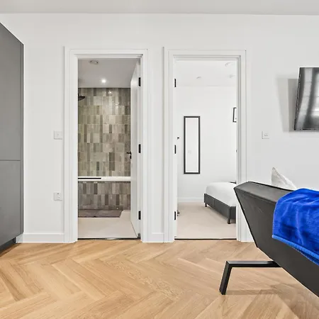 Stylish 2-Bed - Rooftop Views - Central Birmingham-2