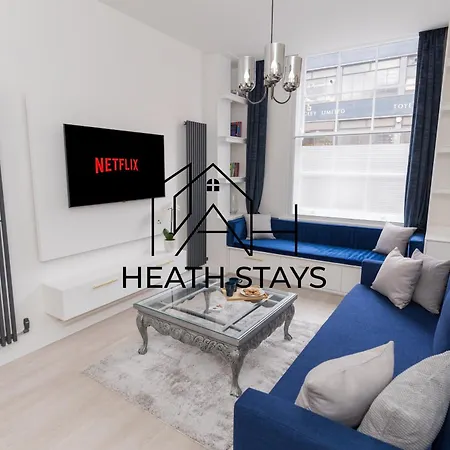 Luxurious 2 Bed Birmingham House Free Parking - Sleeps 6-3