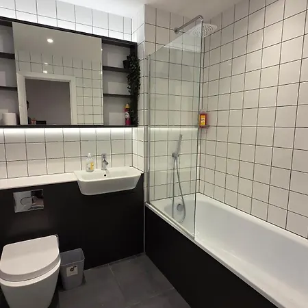 Luxury City Apartment Birmingham-2