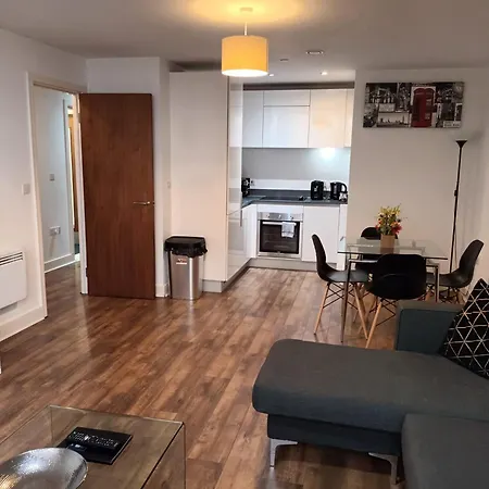 Central Birmingham Apartment - Broad Street-2