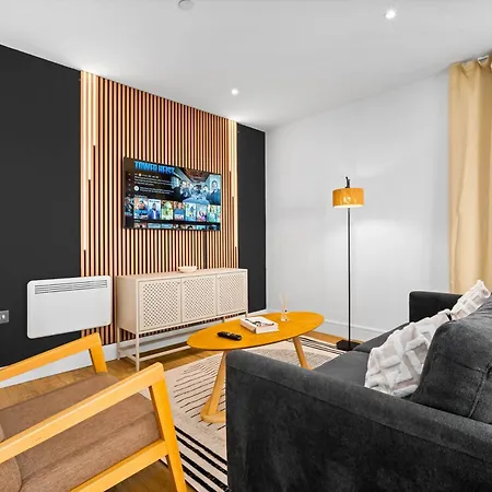 Luxury 2 Bedroom Apartment - 2 Bathrooms - Balcony - Fast Wifi 603Sw-2