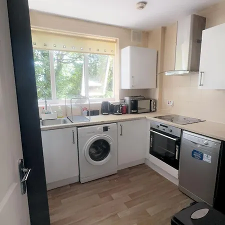 Nilly Apartment Richmond Close Birmingham B20-2