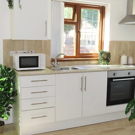 9 Mins To Nec & Bhx Studio With Free Parking-2