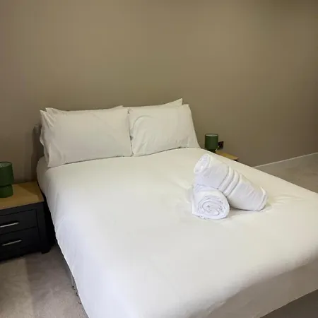 Quality City Green Luxury Apts Close To Nec & Airport-2