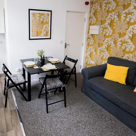Amber Delightful Suite Moseley Mews, Birmingham By Stae-Homes-3