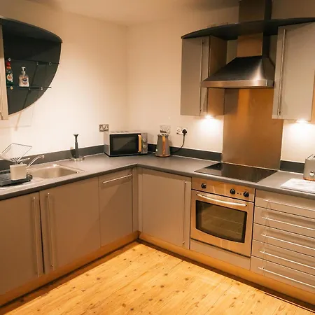 Stylish Luxury Two Bed Jewellery Quarter-2