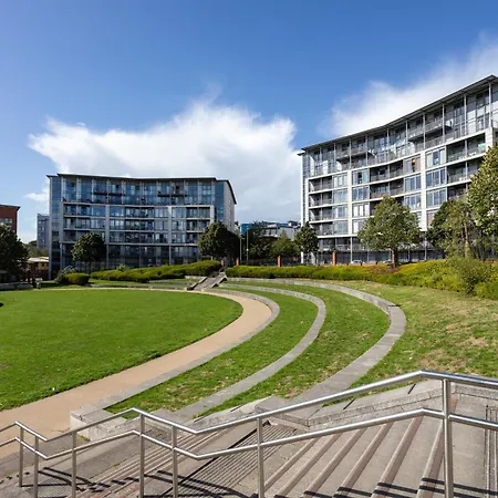 Vista Verde - Luxury City Penthouse 2Br - Sleeps Up To 6 - Parking-2