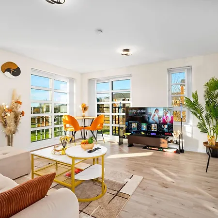 Dote Haven Stylish 2 Bed Apartment - Free Parking And Free High Speed Wifi-3