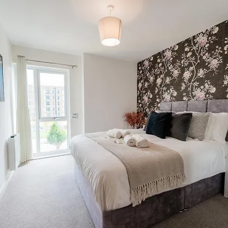 City Central - Free Private Parking, O2, University-3