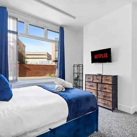 Luxe Comfort In Birminghams Jewellery Quarter-3