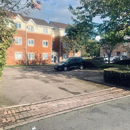 Budget Friendly Stay - Hs2 - New St - Private Parking-2